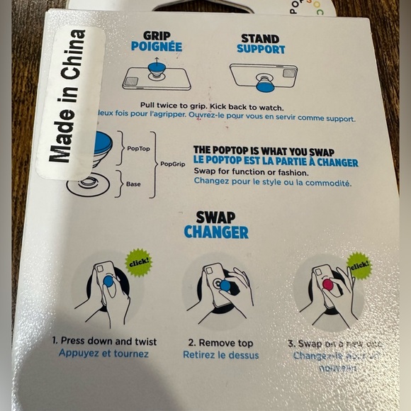 Disney Popsockets Mickey Mouse Santa Phone Grip & Stand NWT - Picture 3 of 3